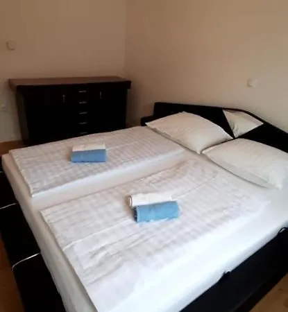 Ana - Apartment